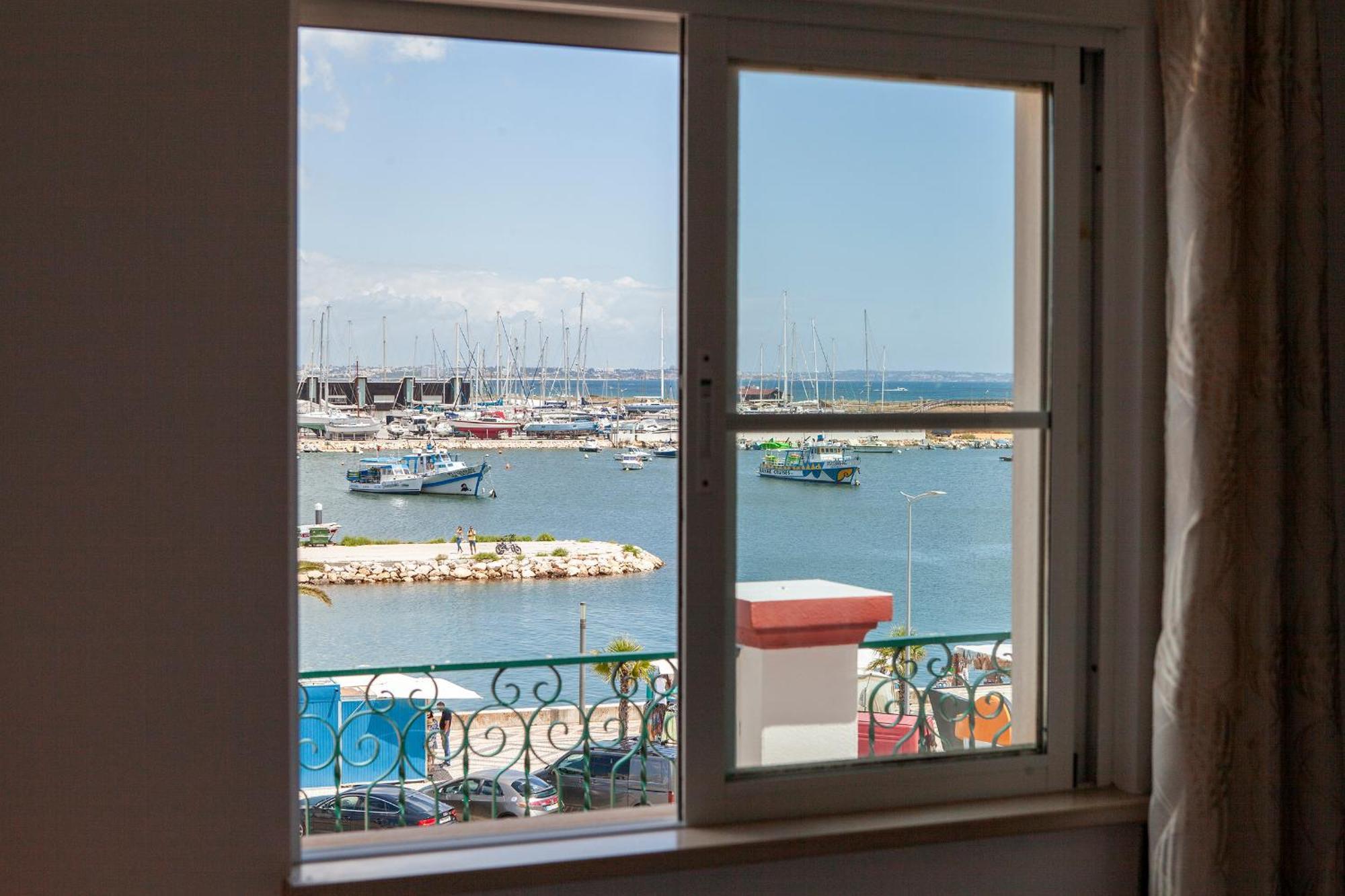 B37 - City Central Door Apartment Lagos Eksteriør billede